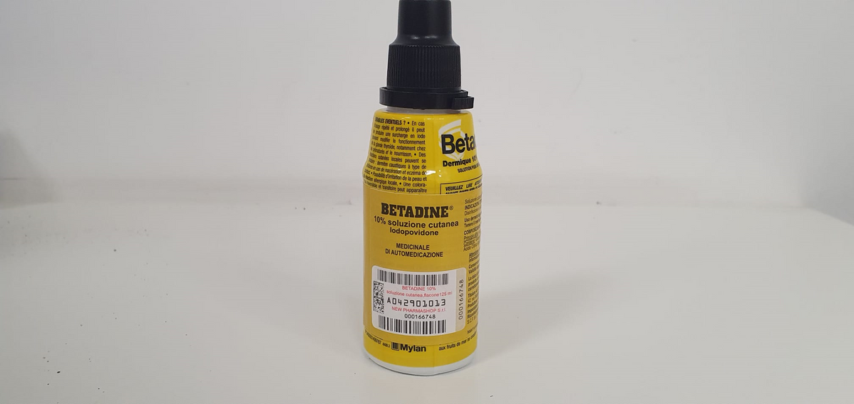 Betadine 10% soluzione cutanea  iodopovidone